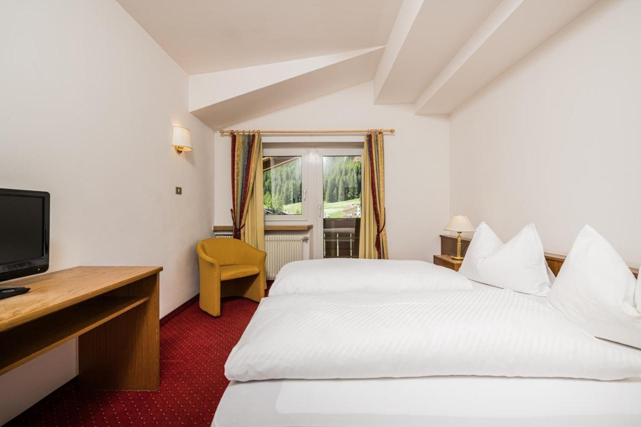 Hotel Waldheim Sexten Zewnętrze zdjęcie