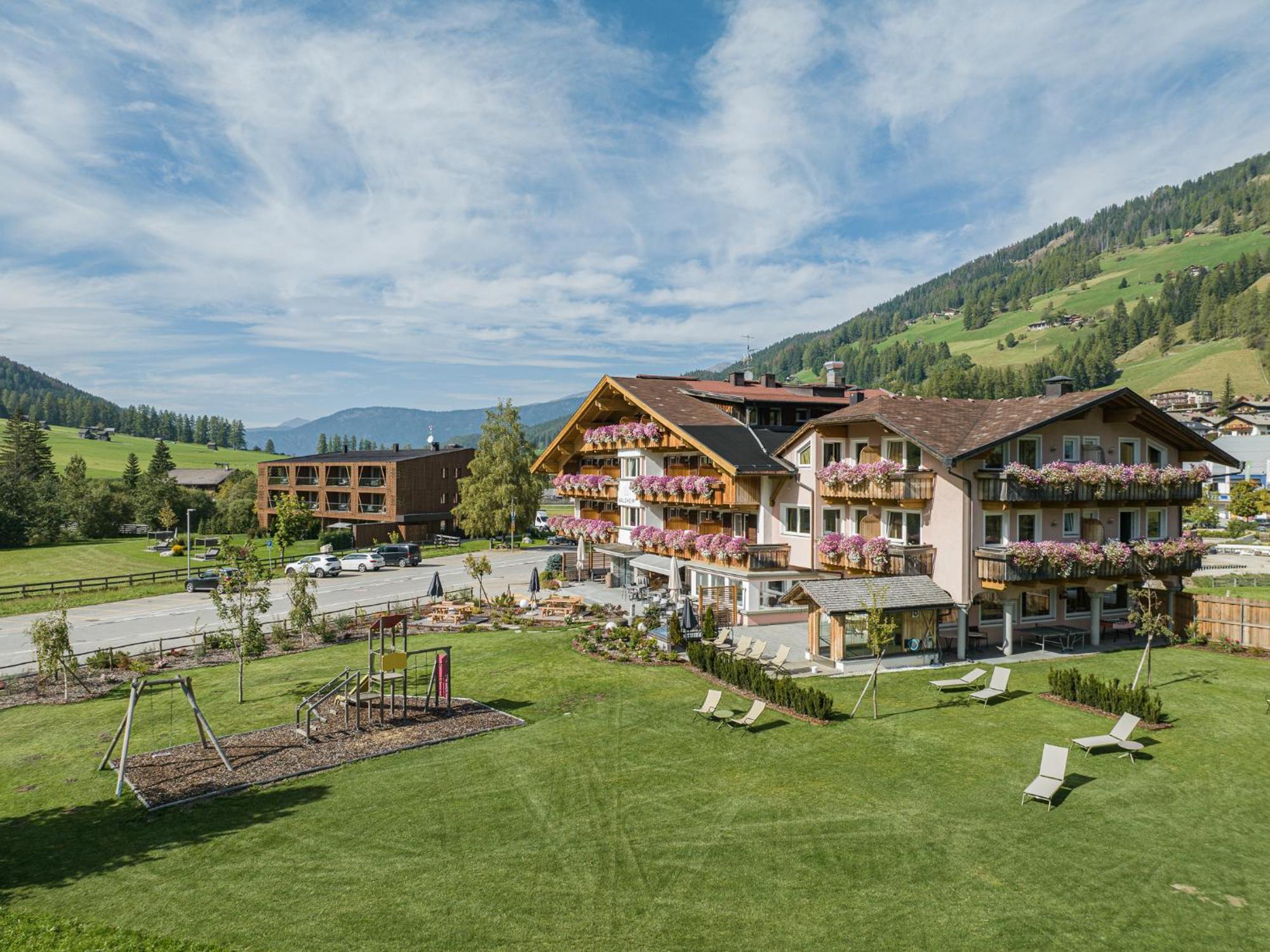 Hotel Waldheim Sexten Zewnętrze zdjęcie